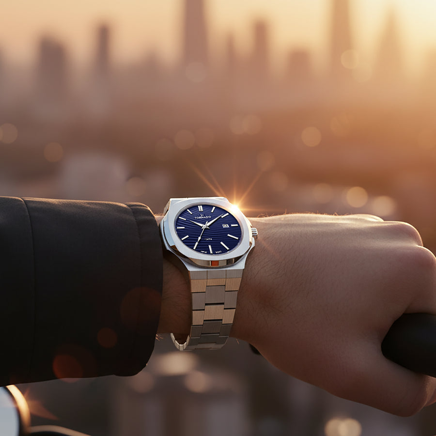 AURORA EON Analog Silver